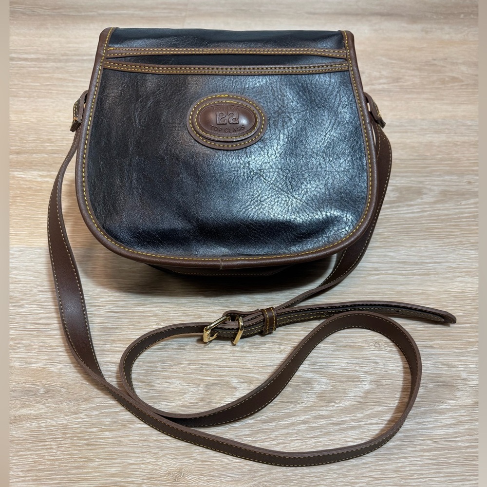 Black Leather Crossbody Bag with Contrast Trim